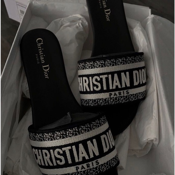Cristian Dior Sandals Size 5 - Picture 1 of 2